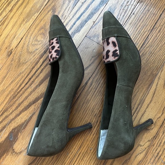 Anthropologie Seychelles Clear Cut Olive Green Suede Leopard Suede Heels - Picture 8 of 10